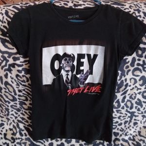 They Live woman's movie tshirt size medium